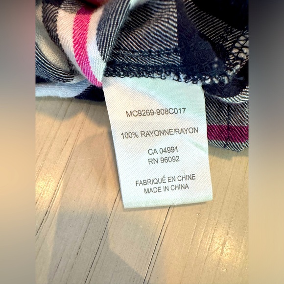 DALIA Women’s Plaid Button-Up Blouse – Size M – 100% Rayon - Picture 13 of 15